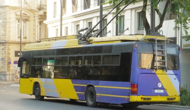 Πειραιάς: Ξεκινάει σήμερα η απομάκρυνση των καλωδίων των τρόλεϊ