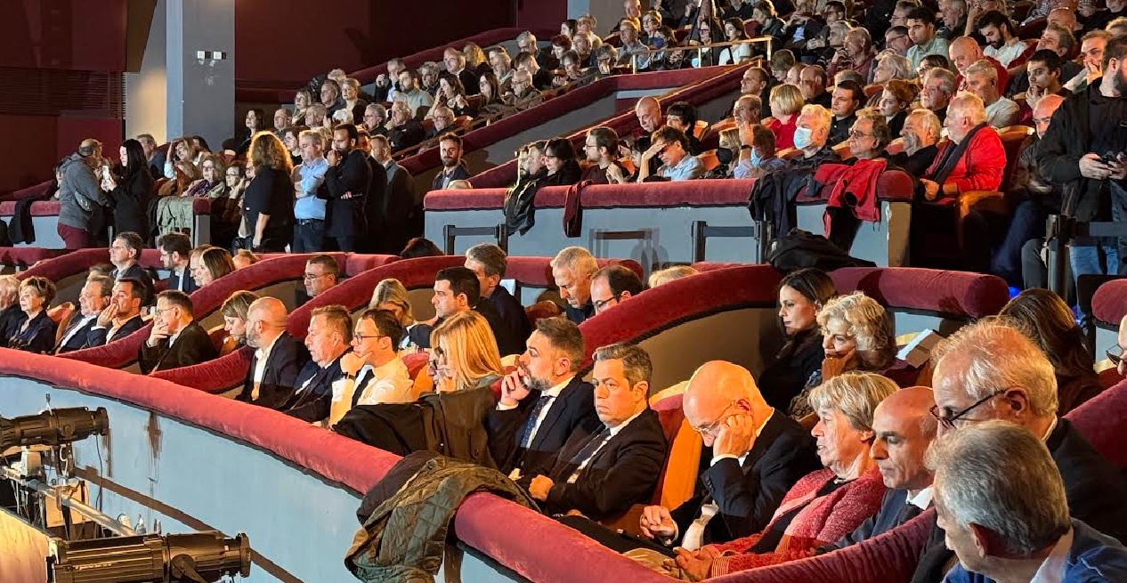 Πηγές Α.Τσίπρα για τις αντιδράσεις με τον εξώστη: Ηχηρά απών σε διεργασίες κορυφής