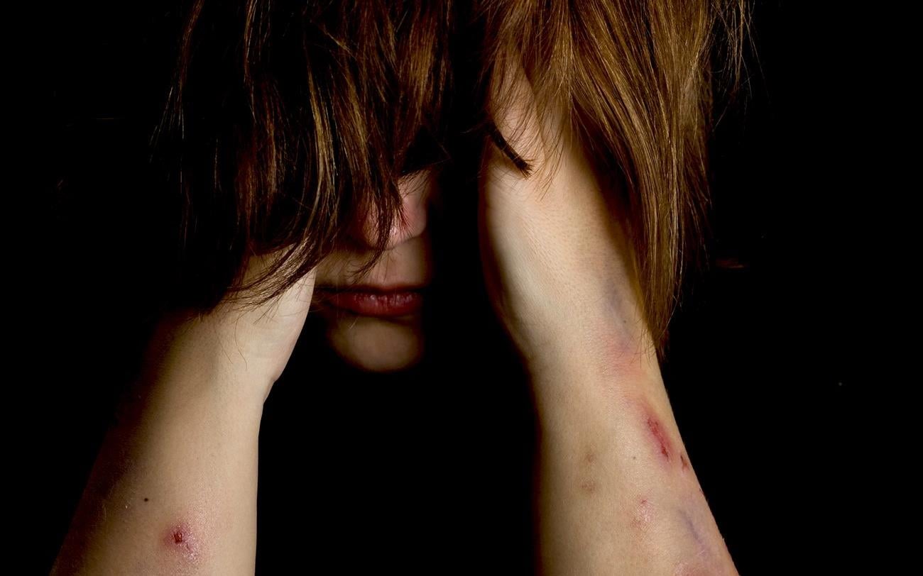 Ανησυχία στο υπουργείο Υγείας: Ένα στα έξι παιδιά της χώρας μας αυτοτραυματίζεται! (βίντεο)