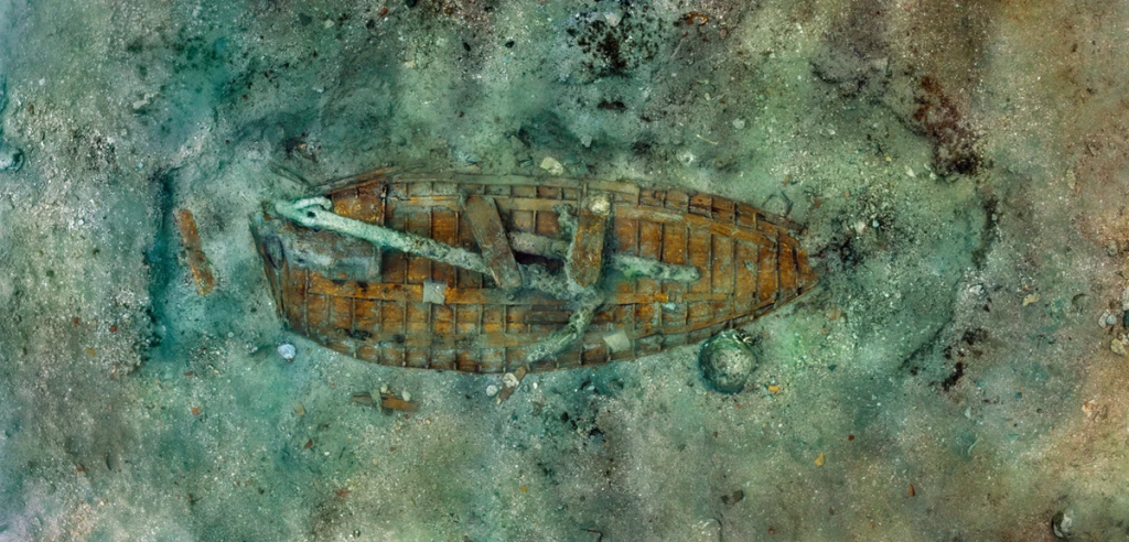 Σπουδαία ανακάλυψη στον βυθό της Αλεξάνδρειας: Βρέθηκε σκάφος αναψυχής που βούλιαξε πριν 2.000 χρόνια (βίντεο)