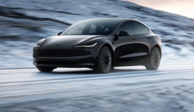 Πάτησε Ελλάδα το Tesla Model 3 Standard με τιμή από 36.990 ευρώ