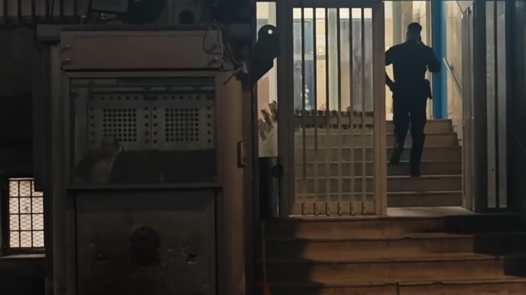 Ελεύθερα και τα 14 άτομα που προσήχθησαν χθες το βράδυ για τις επιθέσεις με μολότοφ στο Α.Τ. Κυψέλης