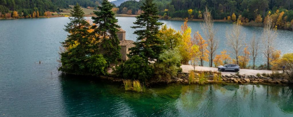 Στις πλαγιές της Ζήρειας με Volvo EX30 Cross Country