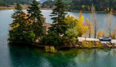 Στις πλαγιές της Ζήρειας με Volvo EX30 Cross Country