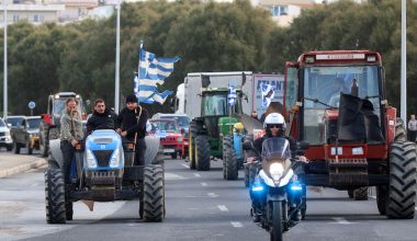Βόλος: Αγρότες από τη Θεσσαλία και αλιείς ανακοίνωσαν τον αποκλεισμό του λιμανιού – «Δεν υποχωρούμε»