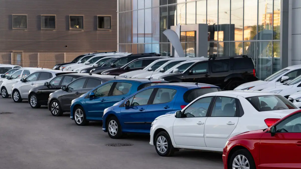 ΑΑΔΕ: «Έρχεται» υποχρεωτικό μητρώο για όλους τους εμπόρους μεταχειρισμένων οχημάτων!