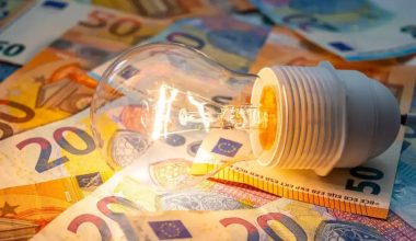 Ηλεκτρικό ρεύμα: Από 1η Φεβρουαρίου σε ισχύ τα «πορτοκαλί» τιμολόγια – Τι πρέπει να γνωρίζετε