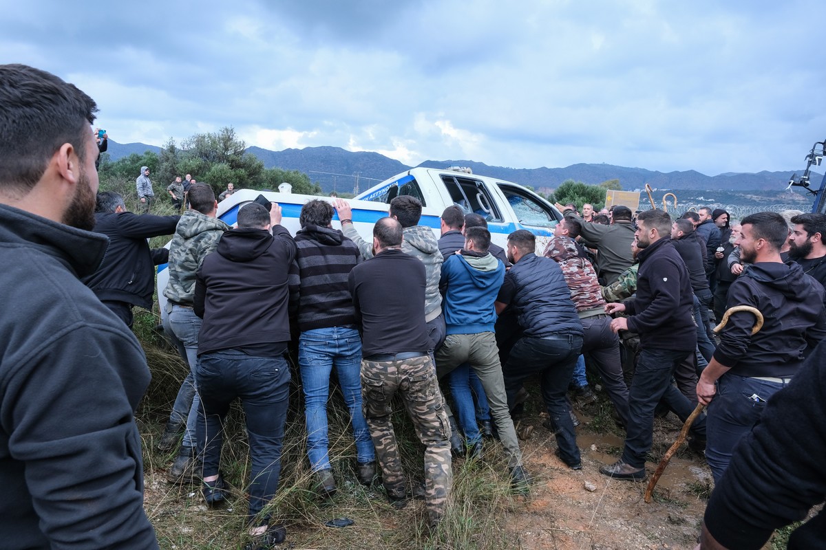 Η ΕΛ.ΑΣ διέψευσε δημοσιεύματα ότι χρησιμοποιήθηκαν πλαστικές σφαίρες κατά των αγροτών στην Κρήτη
