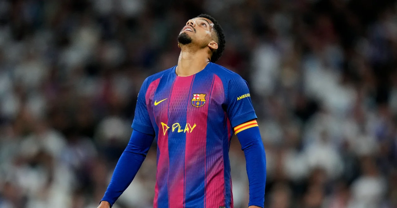 O Aραούχο ανεβαίνει «Γολγοθά» – Δύσκολες στιγμές για τον κεντρικό αμυντικό της Μπαρτσελόνα