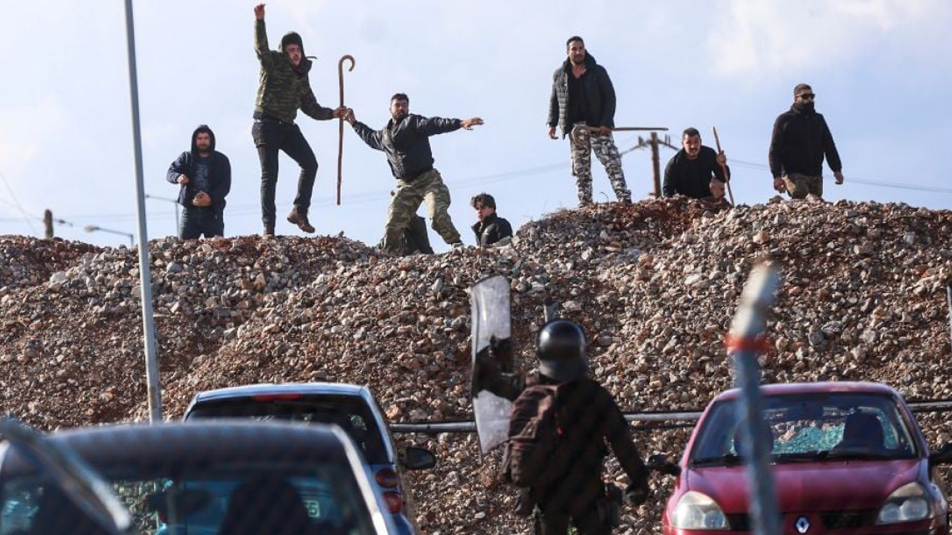 Με βαριές κατηγορίες διώκονται 20 αγρότες που συμμετείχαν στις διαδηλώσεις σε Ηράκλειο και Χανιά