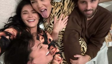 Η Κάιλι Τζένερ κοιμήθηκε με τη μητέρα της, την Κλόε και… τον πρώην της Κόρντεϊ Καρντάσιαν – Δείτε φωτογραφίες