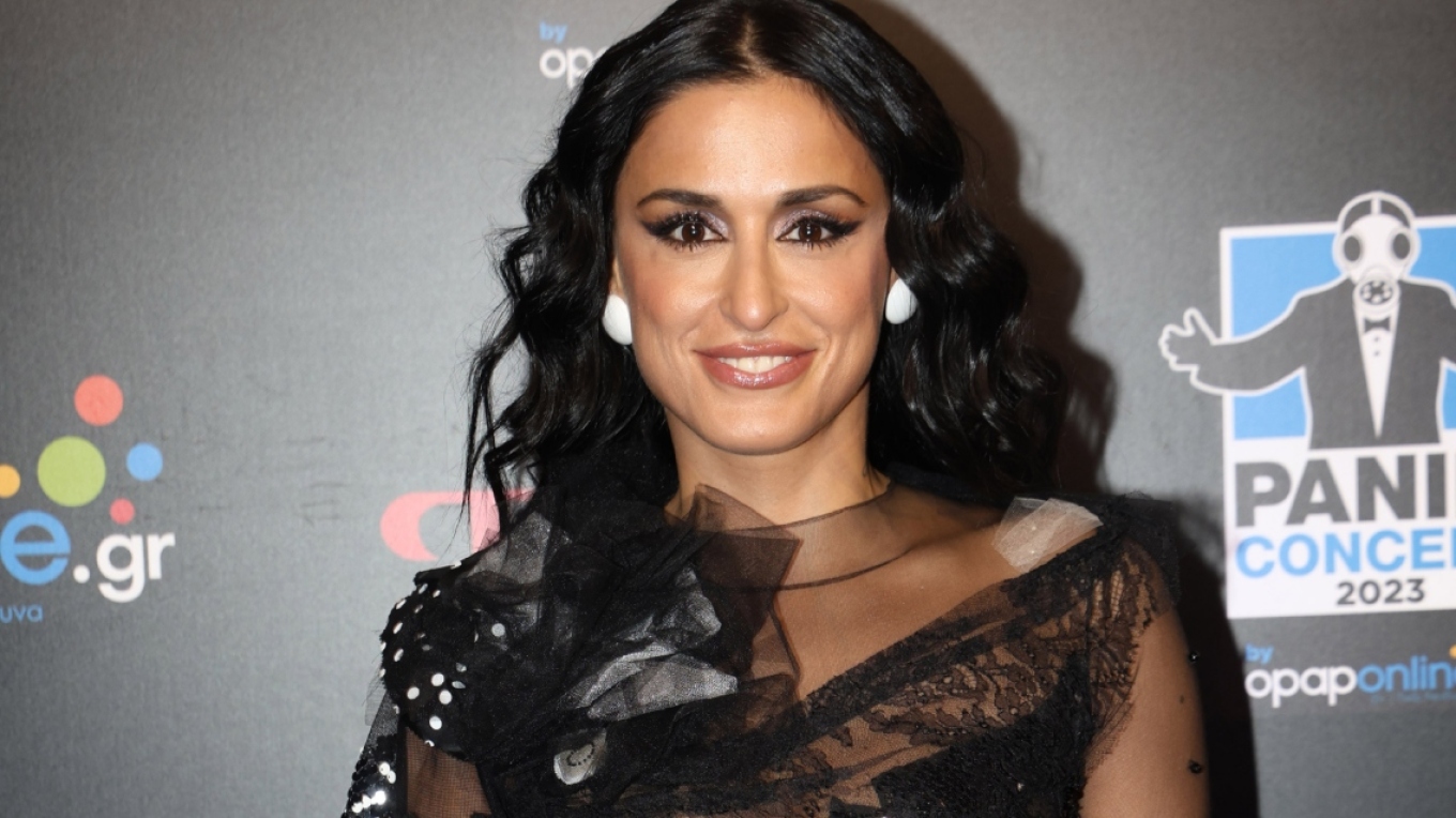 Χριστίνα Σάλτη: «Ντρέπομαι που το λέω αλλά έχω παρακολουθήσει σύντροφό μου» εξομολογήθηκε η τραγουδίστρια (βίντεο)