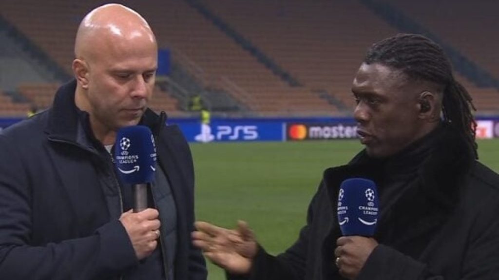 Η αιφνιδιαστική ερώτηση του Ζέεντορφ στον Άρνε Σλοτ για τον Μ.Σαλάχ: «Θα τον επαναφέρεις;» (βίντεο)