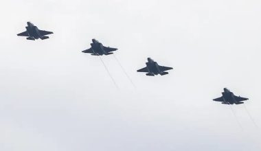 Αμερικανικά μαχητικά έκαναν κύκλους πάνω από τον Κόλπο της Βενεζουέλας – «Οι μέρες του Ν.Μαδούρο είναι μετρημένες»