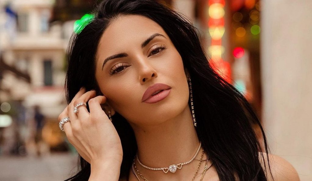 Δ.Αλεξανδράκη: «Με τον Γιάννη Σπαλιάρα υπέκυψα»