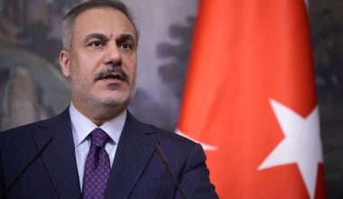 Τούρκος ΥΠΕΞ Χ.Φιντάν: «Υποστηρίζουμε τα δικαιώματα των Τούρκων της Δυτικής Θράκης»!