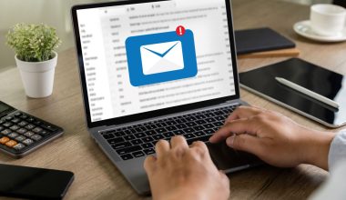 Νέα απάτη με ψεύτικο email από το υπουργείο Ανάπτυξης για δήθεν «δωρεάν πακέτο γιορτών»