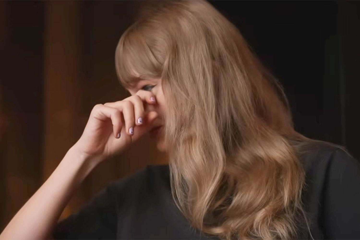 Η Τέιλορ Σουίφτ δεν μπόρεσε να συγκρατήσει τα δάκρυά της: «Θεέ μου, αυτή είναι η μεγαλύτερη πρόκληση» (βίντεο)