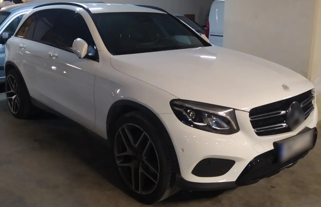 Θεσσαλονίκη: Αδέρφια έστησαν επιχείρηση με ψεύτικα προϊόντα κι έκαναν χλιδάτη ζωή – Στα 486.000 ευρώ οι πωλήσεις