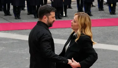 Corriere della Sera: «Επί 90 λεπτά προσπάθησε η Τ.Μελόνι να πείσει τον Ζελένσκι να κάνει επώδυνες παραχωρήσεις»