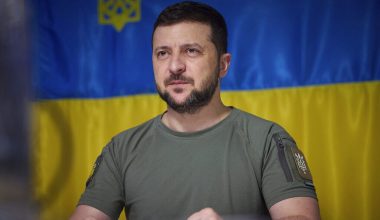 Β.Ζελένσκι: «Η διεξαγωγή εκλογών στην Ουκρανία απαιτεί κατάπαυση του πυρός»