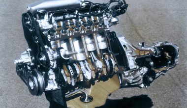 Audi: 50 χρόνια 5κύλινδροι κινητήρες (βίντεο)