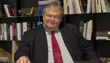 Ε.Βενιζέλος ανοίγει την συζήτηση για την συνταγματική αναθεώρηση: «Συναίνεση για 180 ψήφους στην επόμενη Βουλή»