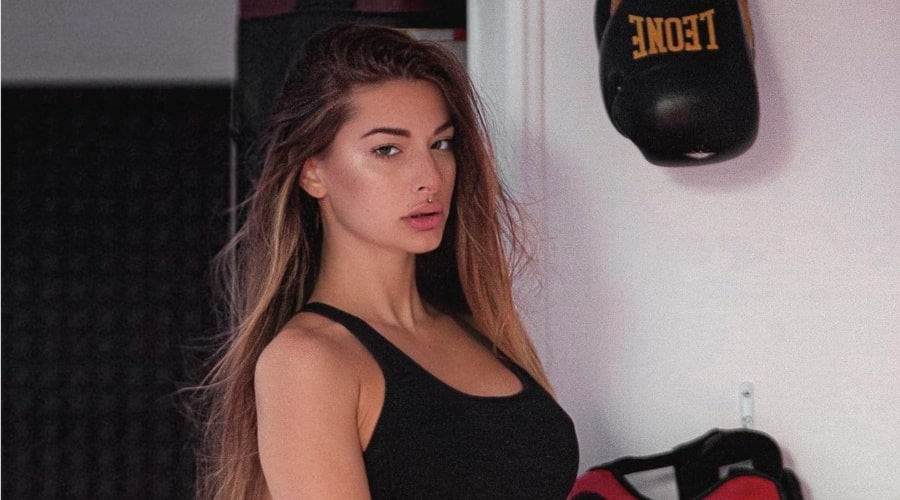 Ρ.Καρλούτσιο: Ποια είναι η «καυτή» Ιταλίδα personal trainer που «αναστατώνει» τα social media (φωτο)