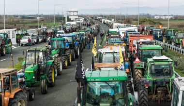 Εξοργισμένοι οι αγρότες με την κυβέρνηση: «Δεν κάνουμε πίσω – Θα νικήσουμε»