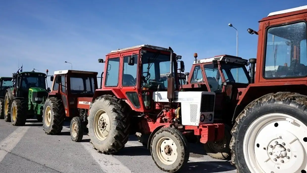 Κατερίνη: Κλειστό το ρεύμα προς Αθήνα στην εθνική οδό λόγω των αγροτικών κινητοποιήσεων