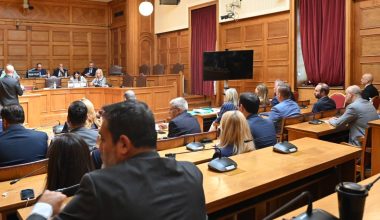 Εξεταστική ΟΠΕΚΕΠΕ: Ο «Φραπές» παραδέχθηκε πως ο γιος του έχει Porche – «Πατέρας του είμαι – Δεν είναι άπορος»