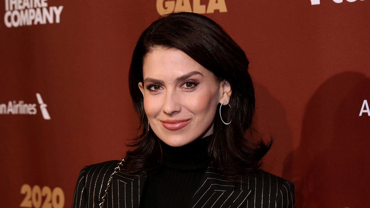 «Ήταν αηδιαστικό»: Η Χ.Μπάλντουιν πούλησε για 95.000 δολάρια την πρώτη φωτογραφία της μεγάλης της κόρης