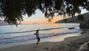 Το Fatsabook με τον Κώστα Μάντζιο απόψε στις 22:00 στο Extra PRONEWS ταξιδεύει στην Αμοργό