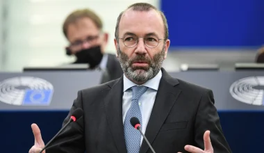 Αποσύρονται τα σχέδια απαγόρευσης κινητήρων εσωτερικής καύσης από το 2035, λέει ο Μ.Βέμπερ για να ανακόψει το AfD