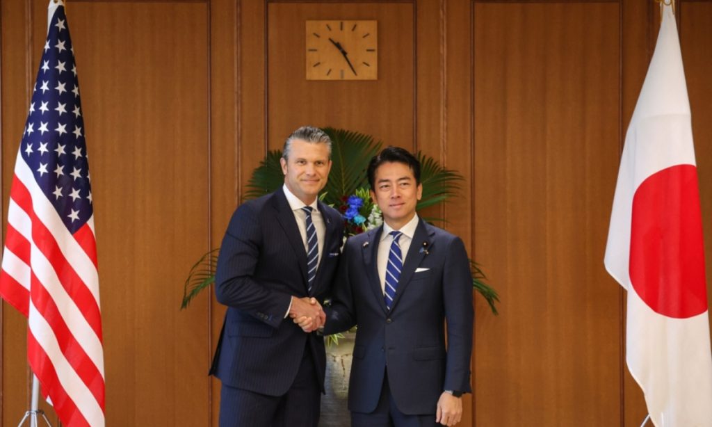 Πιτ Χέγκσεθ: «Οι ενέργειες της Κίνας δεν ευνοούν την ειρήνη» είπε ο Αμερικανός ΥΠΑΜ