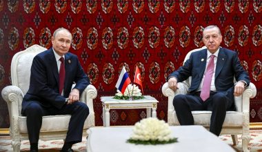 Τουρκμενιστάν: Έξαλλος ο  πρωθυπουργός του Πακιστάν μπήκε στην αίθουσα όπου συναντιόντουσαν Πούτιν με Ερντογάν