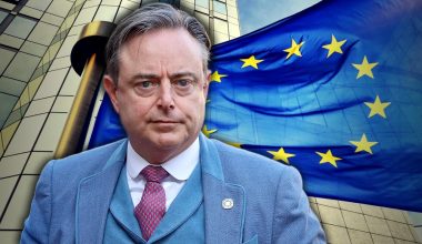 Βέλγος πρωθυπουργός προς ΕΕ: «Συμπεριφέρεστε σα να είστε σε πόλεμο με την Ρωσία»