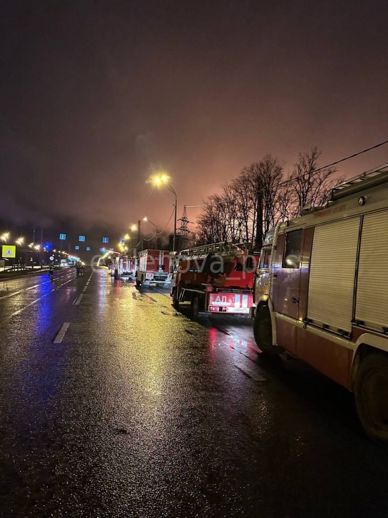 Οι Ουκρανοί κτύπησαν ένα από τα μεγαλύτερα ρωσικά διυλιστήρια πετρελαίου στο Γιαροσλάβλ (βίντεο)