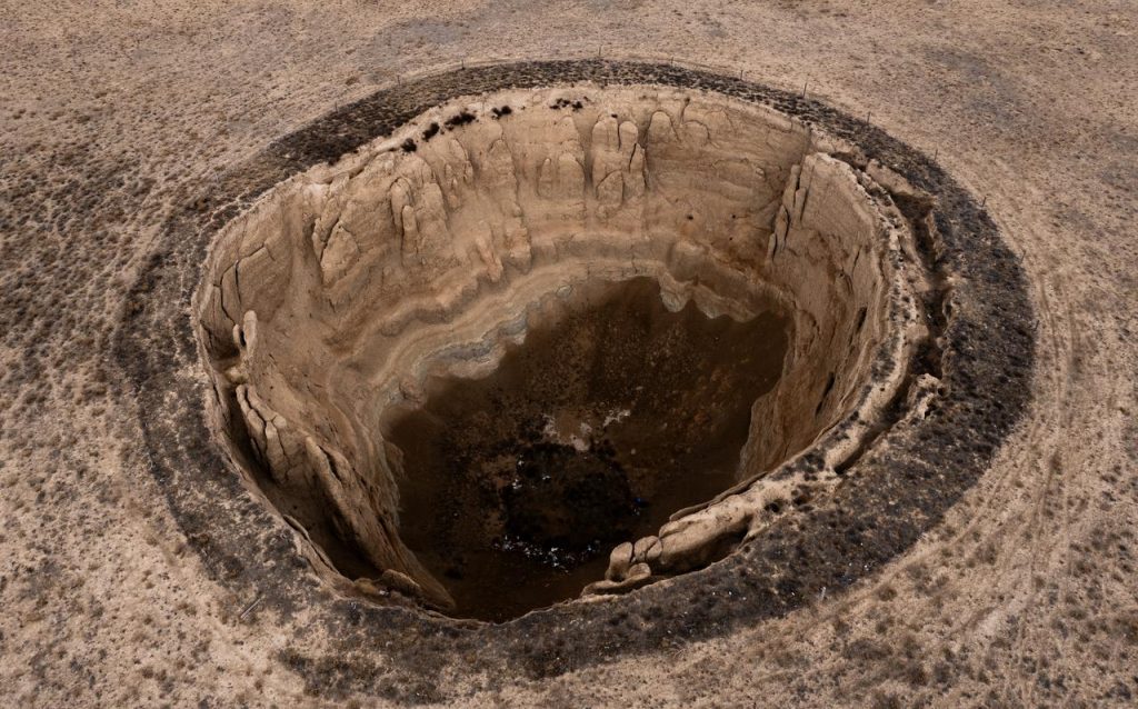 Θα ανοίξει η… γη και θα τους καταπιεί: Εκατοντάδες καταβόθρες άνοιξαν στο Ικόνιο της Τουρκίας