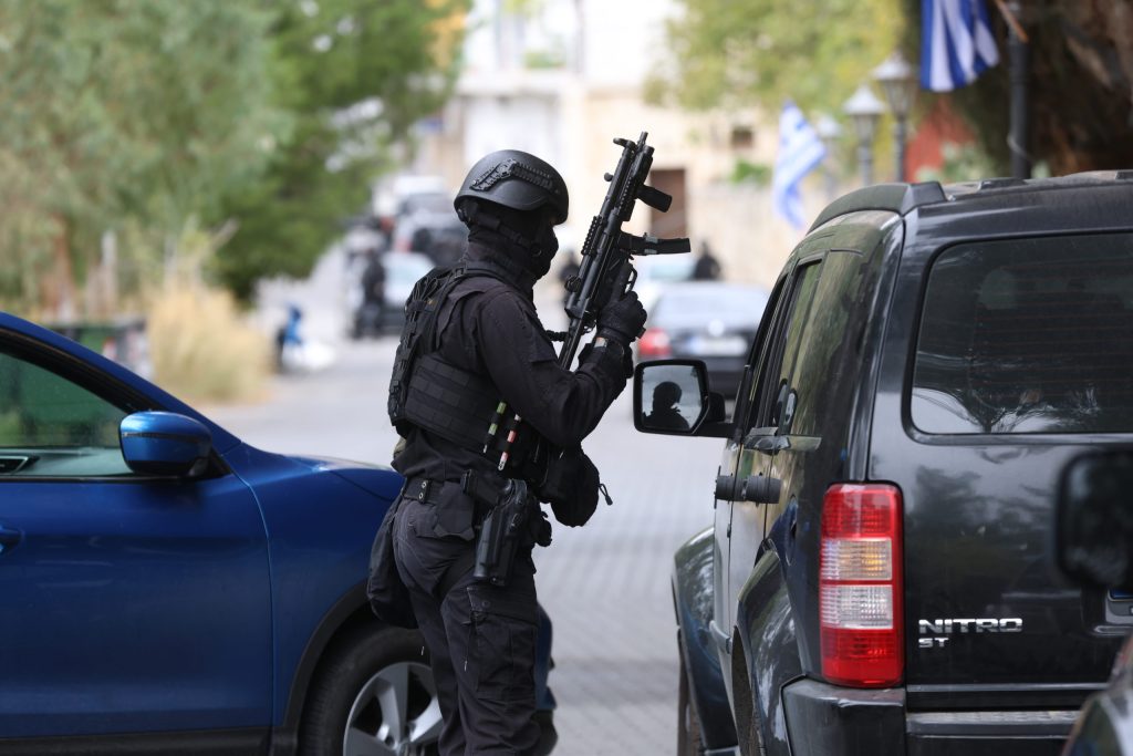 Τεράστια επιχείρηση της ΕΛΑΣ στην Κρήτη για νέο γύρο παράνομων επιδοτήσεων από τον ΟΠΕΚΕΠΕ – Προσήχθησαν 14 άτομα