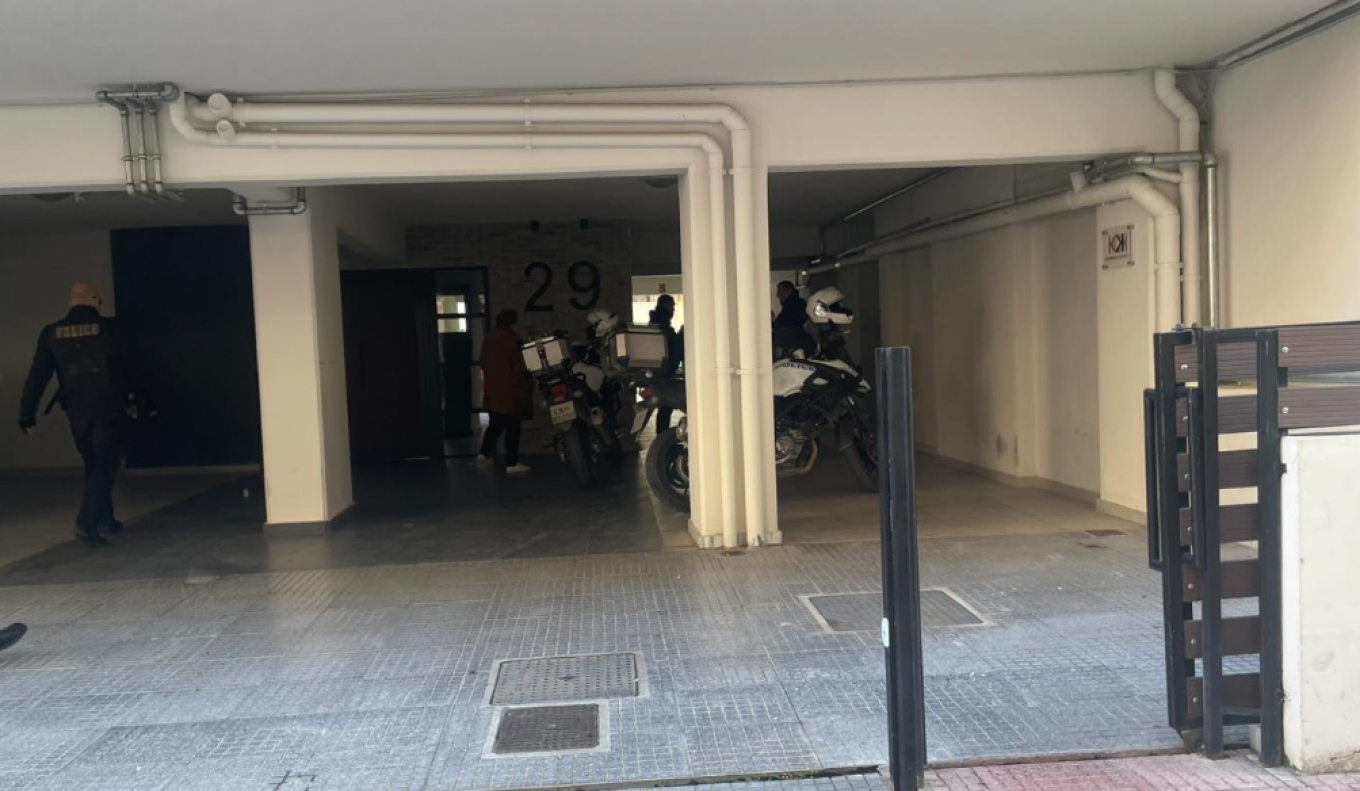 Τραγικός θάνατος για 54χρονο στη Λάρισα: Έπεσε από ταράτσα και σκοτώθηκε επί τόπου