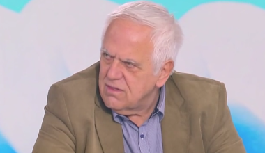 Πάσχος Μανδραβέλης: «Μίλησα για τον “Φραπέ” και μου είπαν θα έχω την τύχη του Καραϊβάζ» (βίντεο)