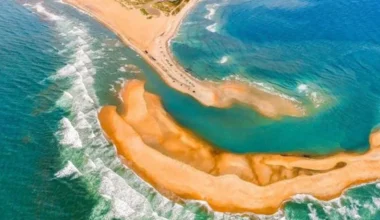 Προβληματισμένοι οι επιστήμονες: Aνακάλυψαν γιγάντια δομή κάτω από τις Βερμούδες που δεν μοιάζει με τίποτα στη Γη