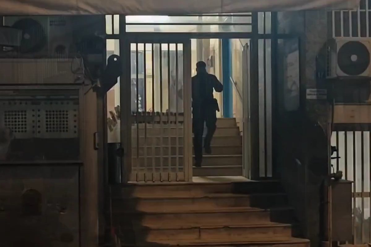 Βίντεο ντοκουμέντο από την επίθεση με βόμβες μολότοφ στο Α.Τ Κυψέλης