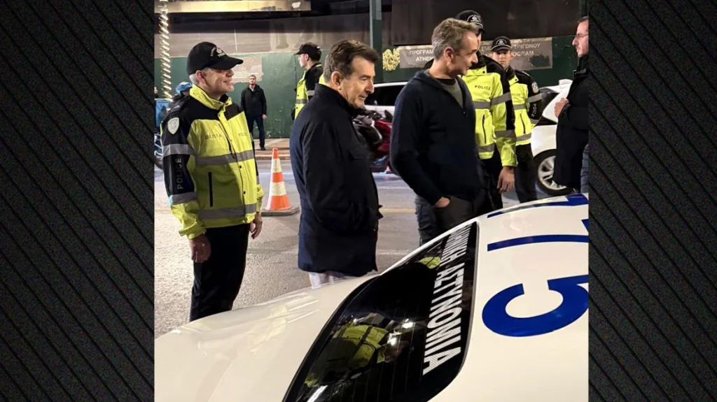 Ο Κ.Μητσοτάκης «επισκέφθηκε» μπλόκο της Τροχαίας στην οδό Σταδίου: Έκανε αλκοτέστ από… περιέργεια (φωτο)