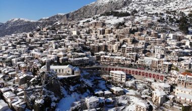 Οι τιμές των ακινήτων αυξάνονται εκτός από αυτές των χειμερινών εξοχικών κατοικιών που μειώθηκαν κατά 54%