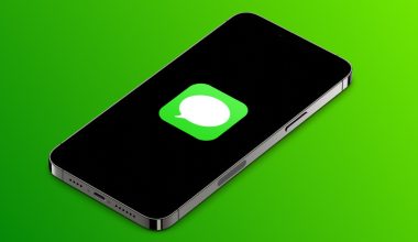 Ψυχολόγος αποκαλύπτει: Να τι αποκαλύπτουν τα ηχητικά μηνύματα για τις σχέσεις μας