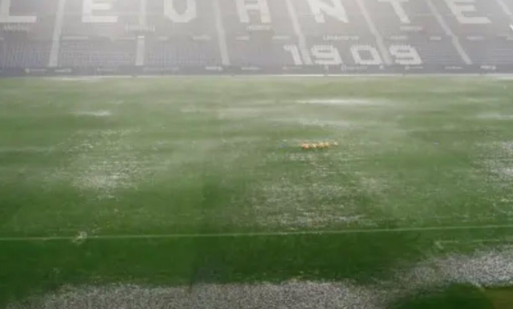 Ακυρώθηκε το Λεβάντε – Βιγιαρεάλ: Σε «λίμνη» μετατράπηκε το γήπεδο εξαιτίας της καταρρακτώδους βροχής (φωτο)