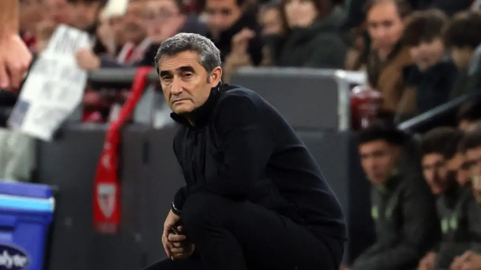 Ερνέστο Βαλβέρδε κατά δημάρχου της Ουρένσε: «Γ@@@μένοι πολιτικοί» (βίντεο)