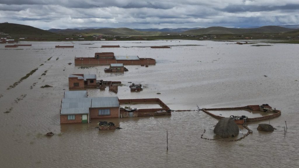 Πλημμύρες στη Βολιβία: Τουλάχιστον τρεις νεκροί και οκτώ αγνοούμενοι
